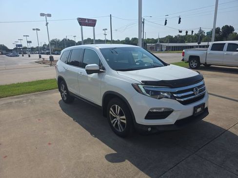 Used 2017 Honda Pilot EX image 7