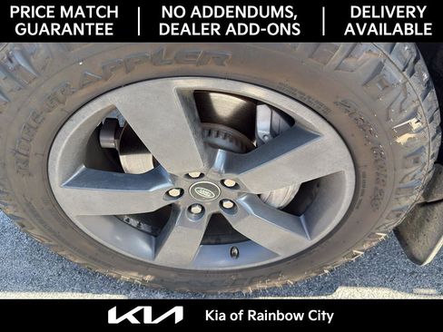 Used 2020 Land Rover Defender 110 HSE image 11