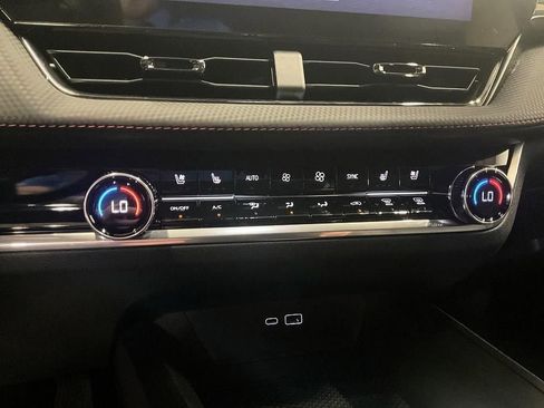 New 2026 Chevrolet Equinox RS AWD/4WD image 21