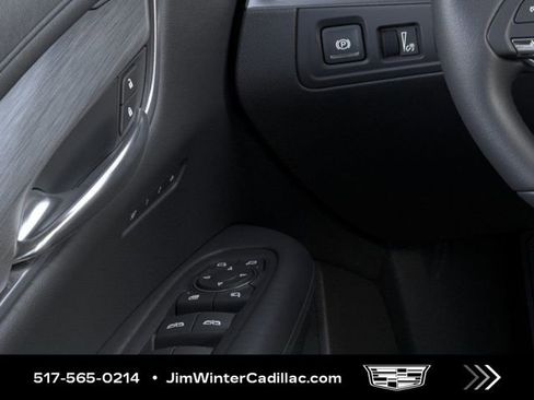 New 2025 Cadillac XT6 Luxury image 22