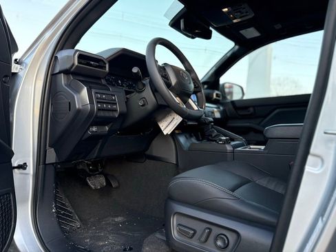 New 2025 Toyota 4Runner TRD Off-Road Premium image 14