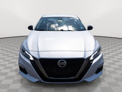Used 2022 Nissan Altima 2.5 SR AWD/4WD image 2