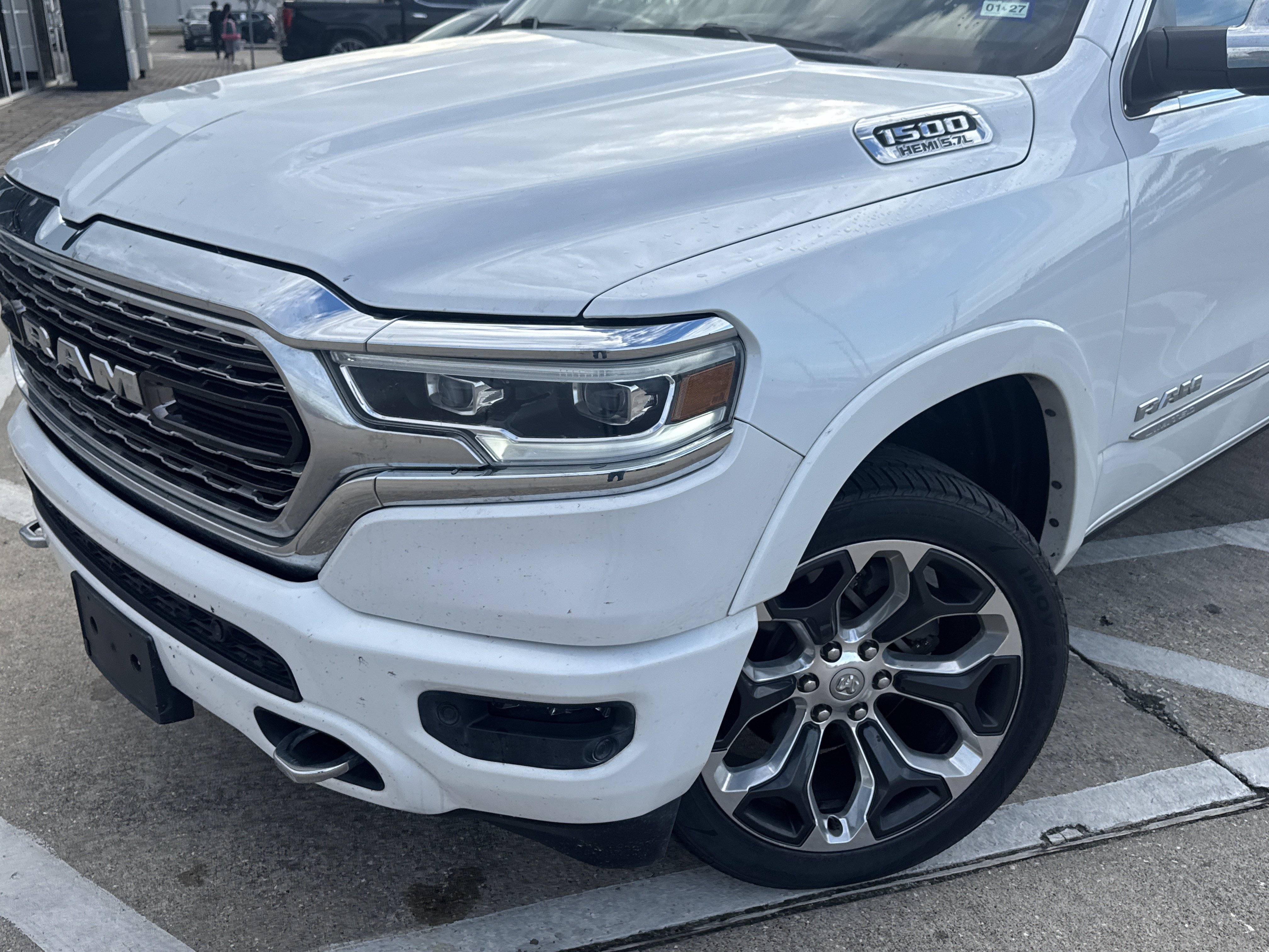Used 2019 RAM 1500 Limited AWD/4WD image 2