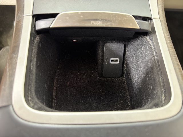 Used 2017 Lincoln MKX Select w/ Select Plus Package FWD image 9