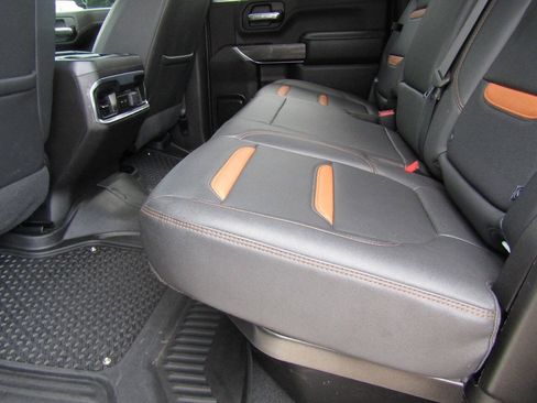 Used 2022 GMC Sierra 2500 AT4 w/ AT4 Premium Plus Package AWD/4WD image 19