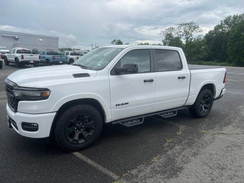 Used 2025 RAM 1500 Lone Star AWD/4WD image 1