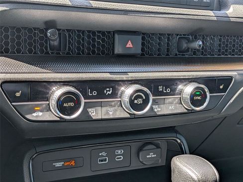 Certified 2025 Honda CR-V EX image 13
