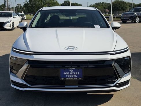 Used 2025 Hyundai Sonata SEL FWD image 3