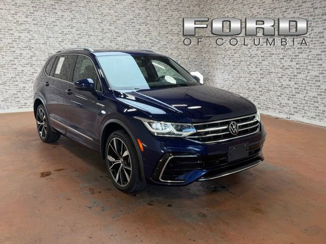 Used 2022 Volkswagen Tiguan SEL R-Line AWD/4WD image 1