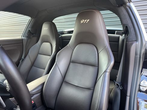 Certified 2019 Porsche 911 Targa 4 GTS image 16