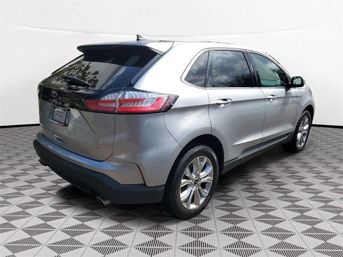 Used 2023 Ford Edge Titanium image 6