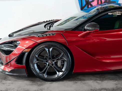 Used 2018 McLaren 720S image 13