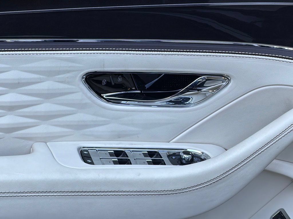 Used 2021 Bentley Flying Spur W12 AWD/4WD image 30