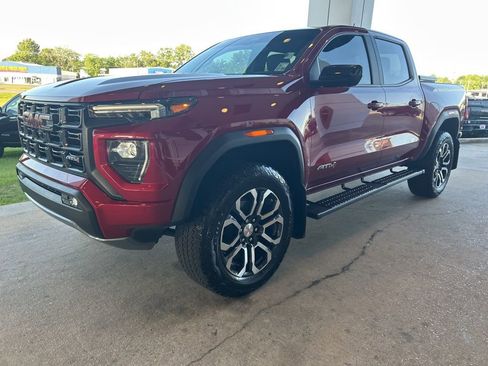 Used 2023 GMC Canyon AT4 w/ AT4 Premium Package image 4