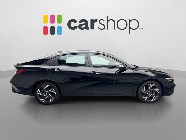 Used 2025 Hyundai Elantra Sport w/ Cargo Package FWD image 6