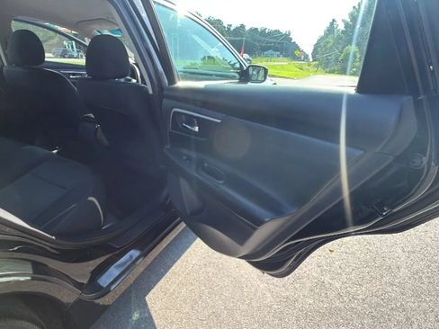Used 2018 Nissan Altima 2.5 SR FWD image 40