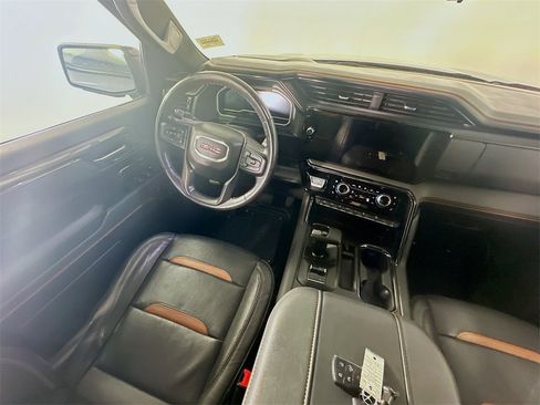 Used 2023 GMC Sierra 1500 AT4 w/ AT4 Premium Package image 9