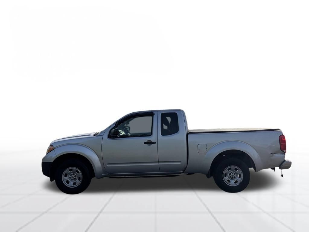 Used 2015 Nissan Frontier S RWD image 2