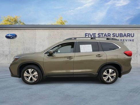 Used 2025 Subaru Ascent Premium image 5