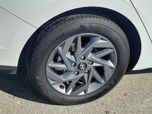 Certified 2025 Hyundai Elantra Blue image 20