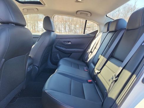 Certified 2023 Nissan Sentra SR w/ SR Premium Package image 11