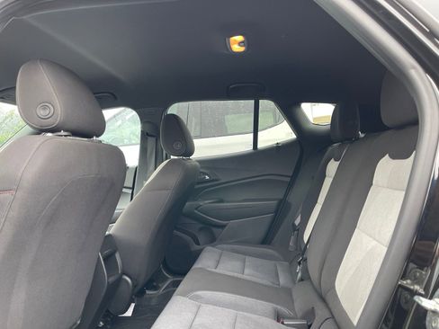 Used 2024 Chevrolet Trax RS w/ Driver Confidence Package FWD image 4