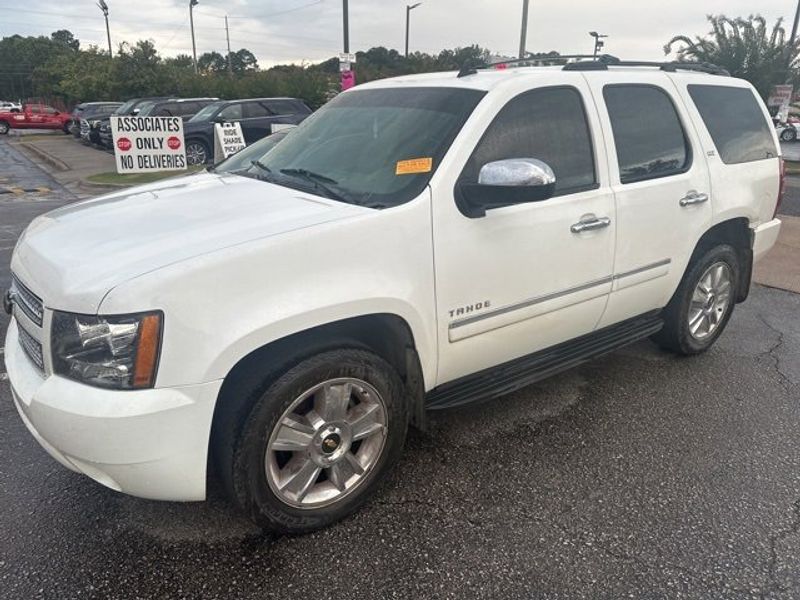 Used 2009 Chevrolet Tahoe LTZ image 1