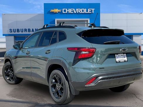New 2026 Chevrolet Trax LT w/ Driver Confidence Package FWD image 3