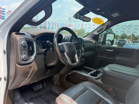 Used 2023 GMC Sierra 2500 Denali w/ Technology Package AWD/4WD image 15