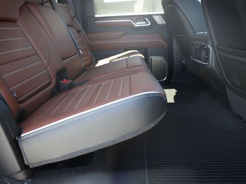 New 2026 GMC Sierra 3500 Denali Ultimate AWD/4WD image 19