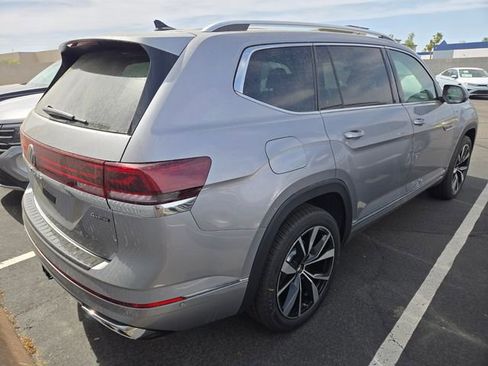 New 2026 Volkswagen Atlas SEL Premium R-Line AWD/4WD image 4