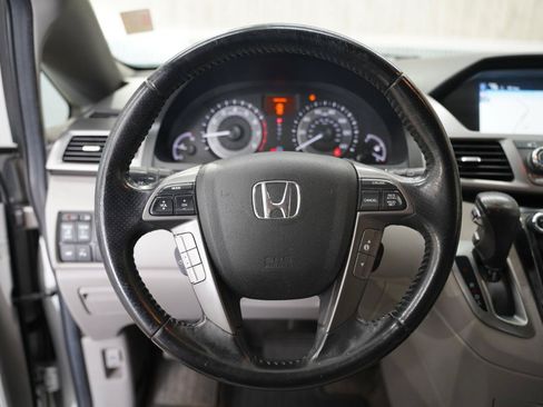 Used 2014 Honda Odyssey Touring image 12
