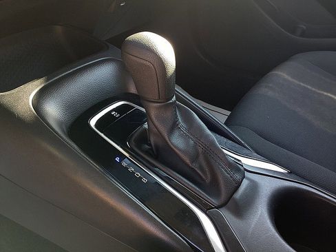 Used 2023 Toyota Corolla LE image 12