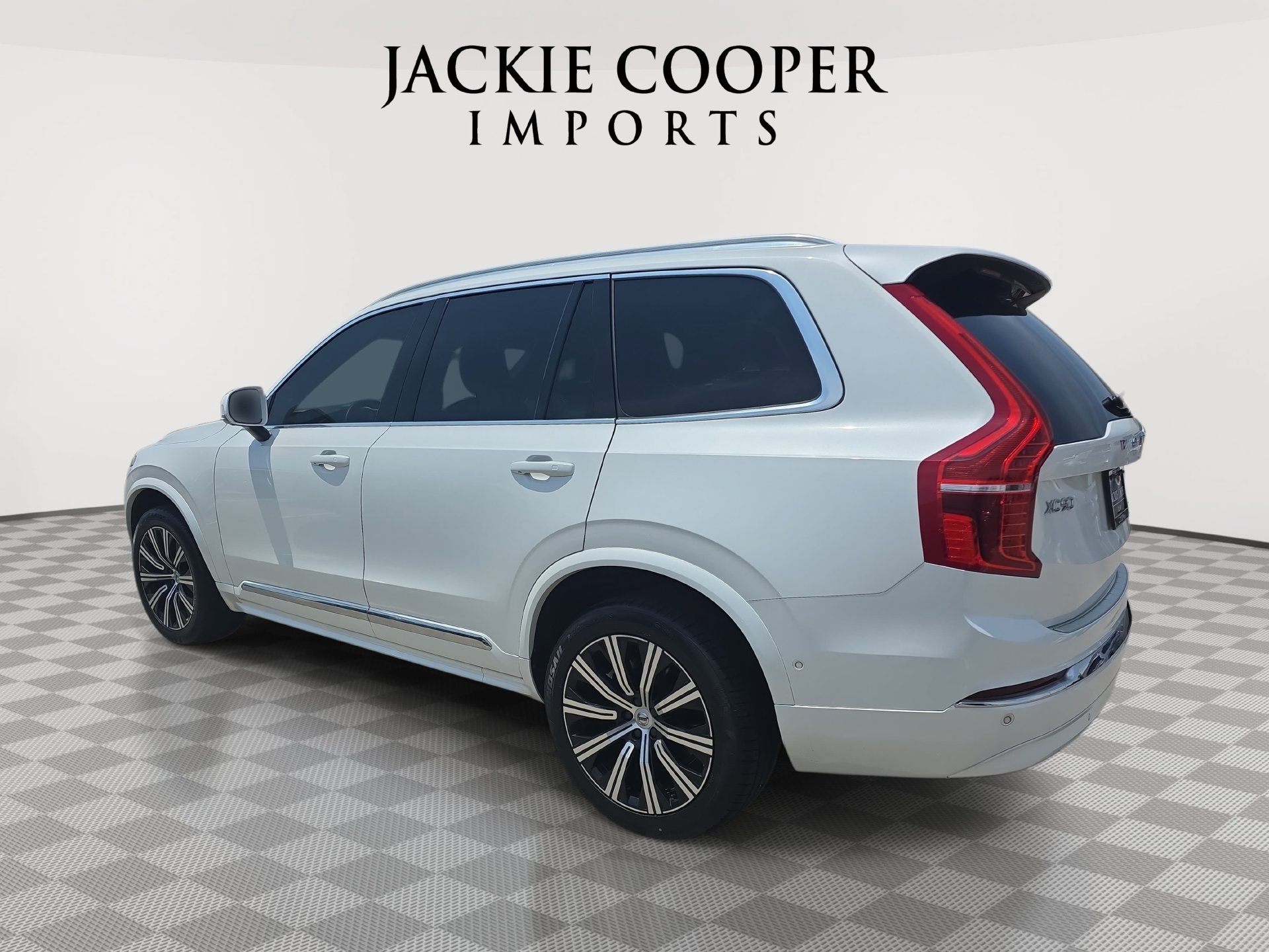 Used 2023 Volvo XC90 B6 Plus w/ Protection Package Premier AWD/4WD image 7
