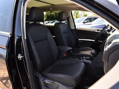 Certified 2024 Volkswagen Tiguan Wolfsburg Edition w/ Panoramic Sunroof Package AWD/4WD image 21
