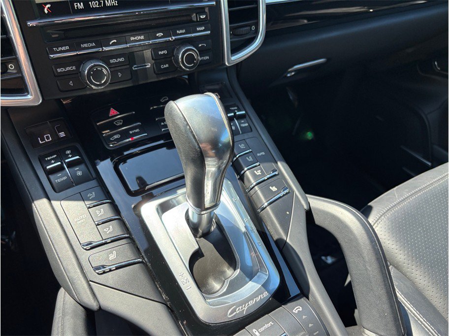 Used 2016 Porsche Cayenne GTS AWD/4WD image 32