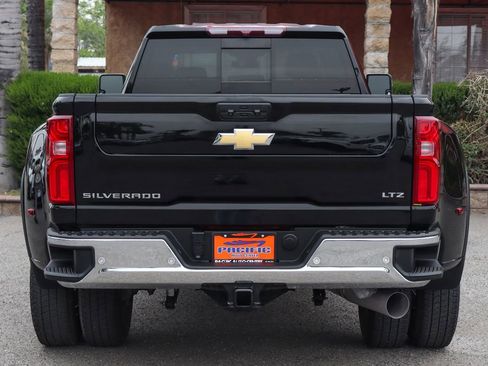 Used 2024 Chevrolet Silverado 3500 LTZ w/ LTZ Plus Package AWD/4WD image 7
