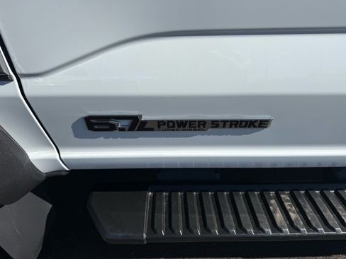 New 2026 Ford F550 4x4 Crew Cab image 7