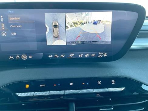 Used 2025 Buick Enclave Preferred image 23