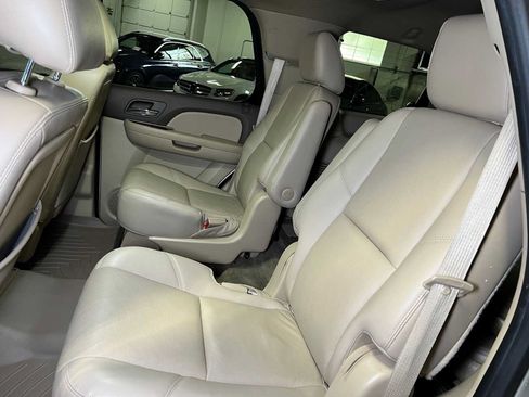 Used 2014 Chevrolet Tahoe LTZ AWD/4WD image 19