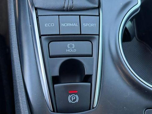Used 2019 Toyota Camry XSE w/ Carpet Mat Package FWD image 27