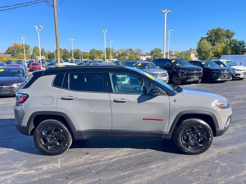 Used 2023 Jeep Compass Trailhawk w/ Trailhawk Convenience Group image 7
