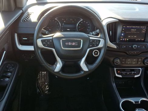 Used 2024 GMC Terrain SLE AWD/4WD image 11
