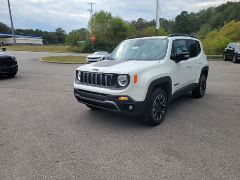Used 2023 Jeep Renegade Latitude image 7