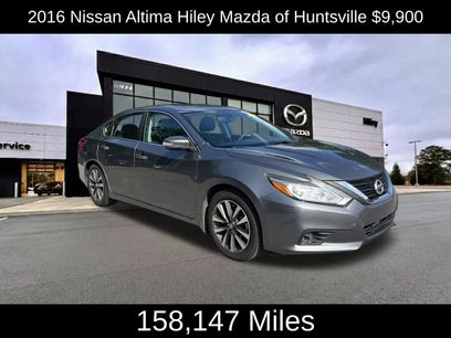 Used 2016 Nissan Altima 2.5 SL w/ Moonroof Package