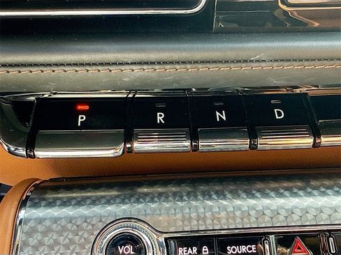 Used 2020 Lincoln Aviator Black Label image 18