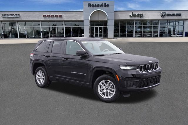 New 2025 Jeep Grand Cherokee Laredo X w/ Luxury Tech Group I AWD/4WD image 1