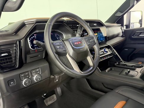 Used 2026 GMC Sierra 2500 AT4 AWD/4WD image 23