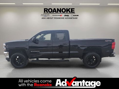 Used 2017 Chevrolet Silverado 1500 LT w/ All Star Edition image 15
