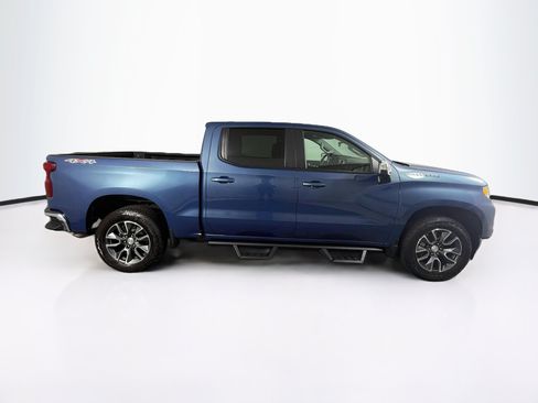 Used 2024 Chevrolet Silverado 1500 LT AWD/4WD image 10